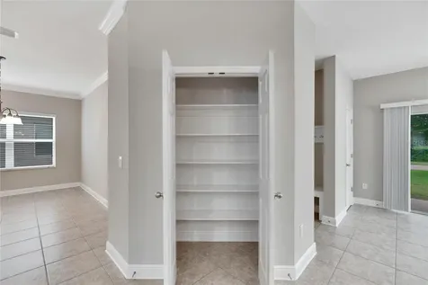 5320 Sagecrest Drive Lithia FL 33547