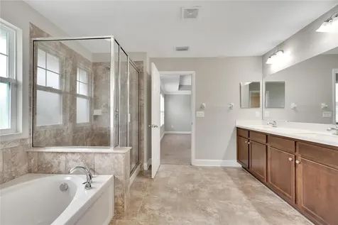 5320 Sagecrest Drive Lithia FL 33547