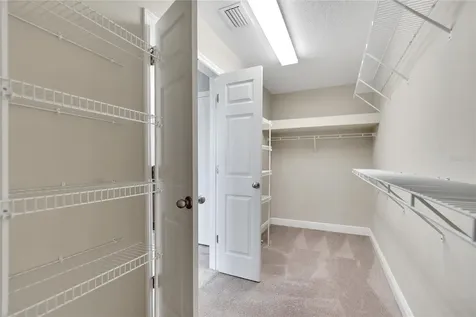 5320 Sagecrest Drive Lithia FL 33547