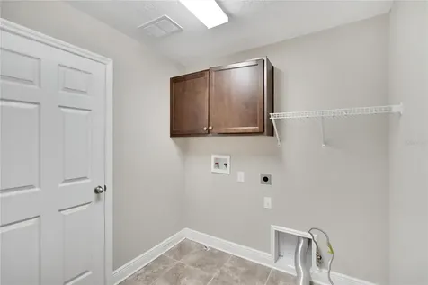 5320 Sagecrest Drive Lithia FL 33547