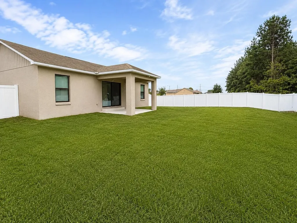 605 Valencia Court Dundee FL 33838