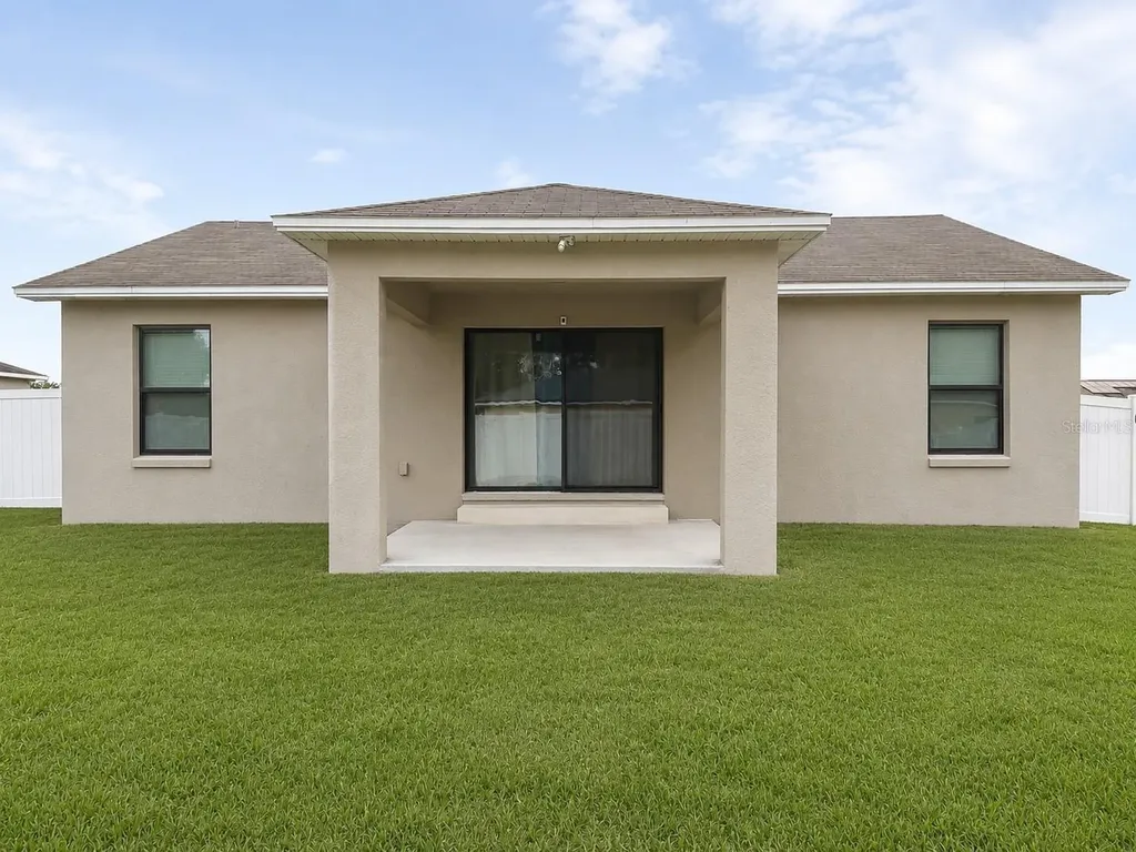 605 Valencia Court Dundee FL 33838