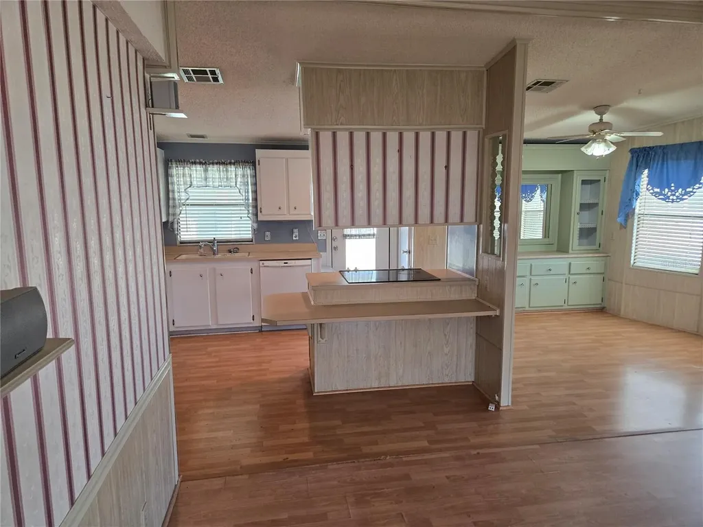 68 Pelican Drive S Oldsmar FL 34677