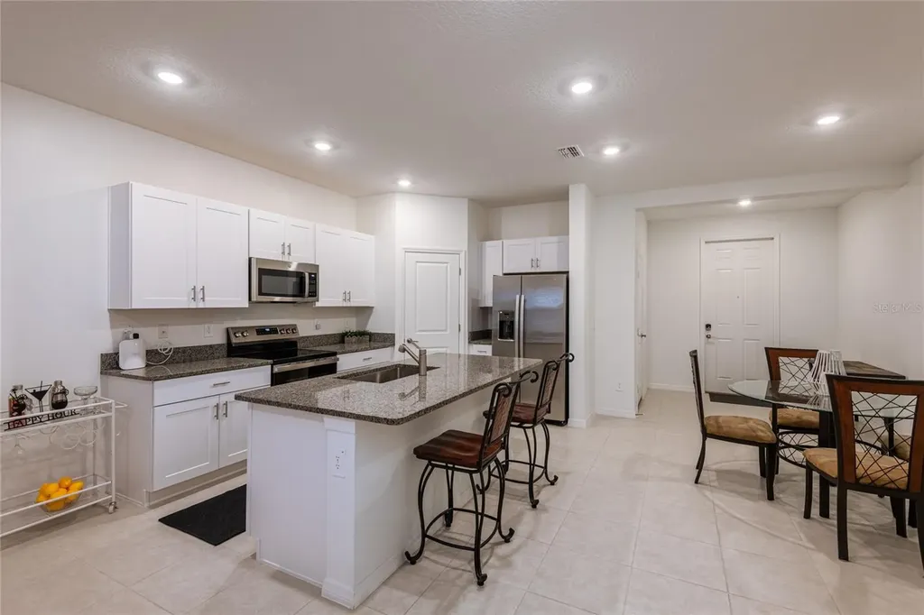10807 E Fort White Court Tampa FL 33647
