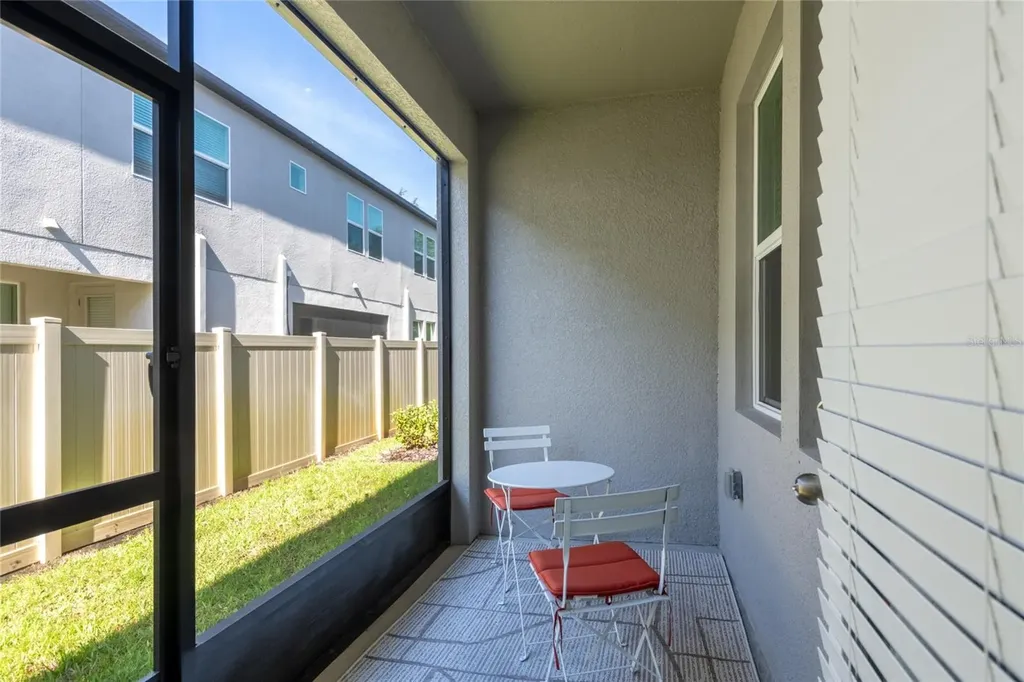 10807 E Fort White Court Tampa FL 33647