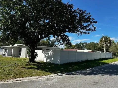156 Pinecrest Drive Sanford FL 32773