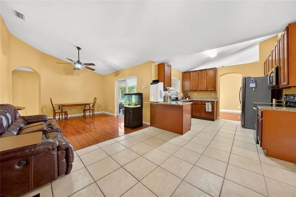 300 Viking St NE Palm Bay FL 32907