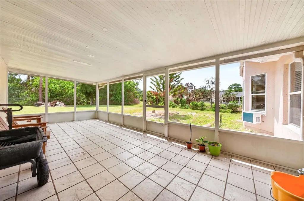 300 Viking St NE Palm Bay FL 32907