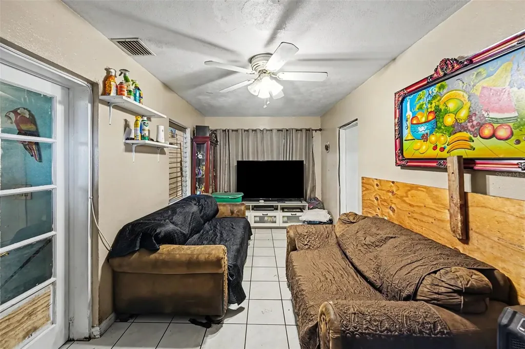 110 N Jupiter Avenue Clearwater FL 33755