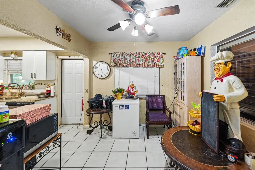 110 N Jupiter Avenue Clearwater FL 33755