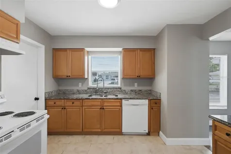 2852 English Drive Deltona FL 32738