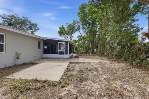 2852 English Drive Deltona FL 32738
