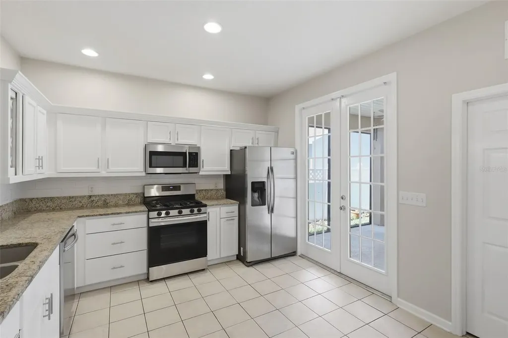 305 Manor View Lane Deland FL 32724
