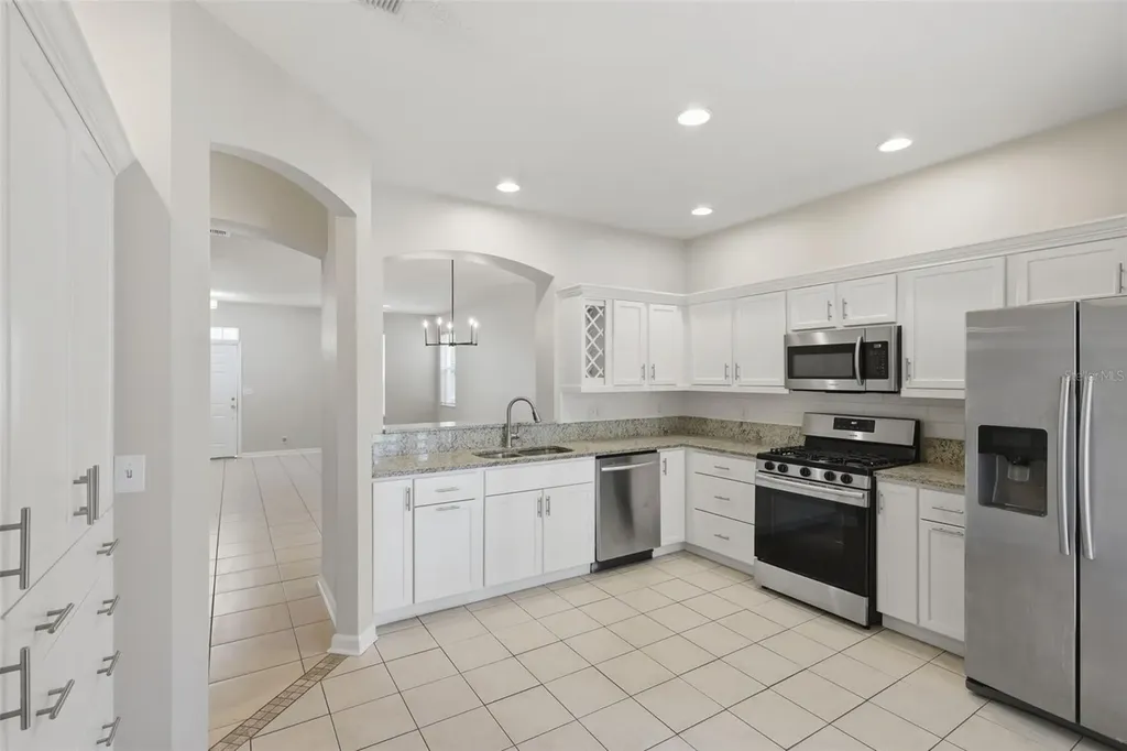 305 Manor View Lane Deland FL 32724