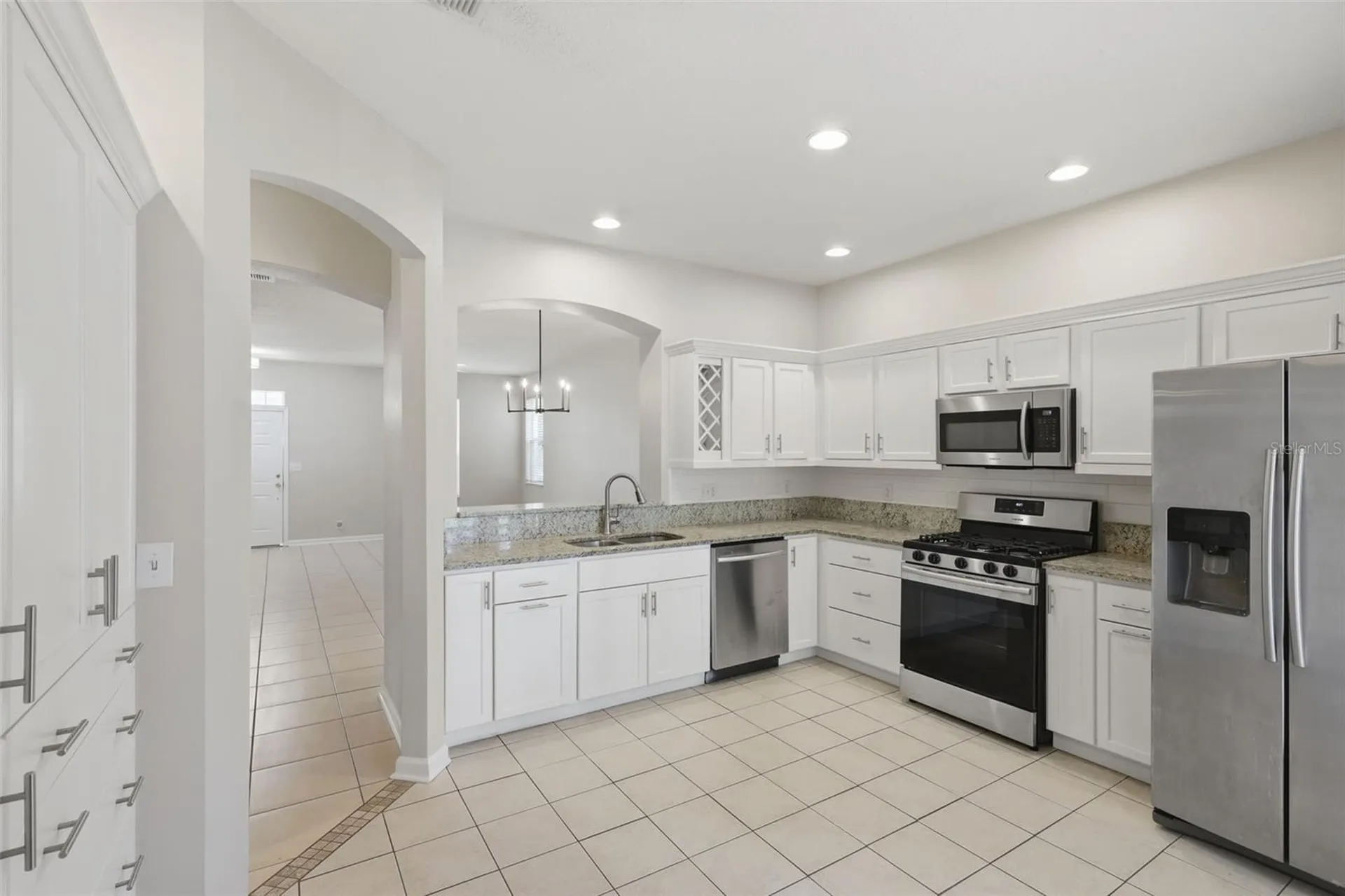 305 Manor View Lane Deland FL 32724
