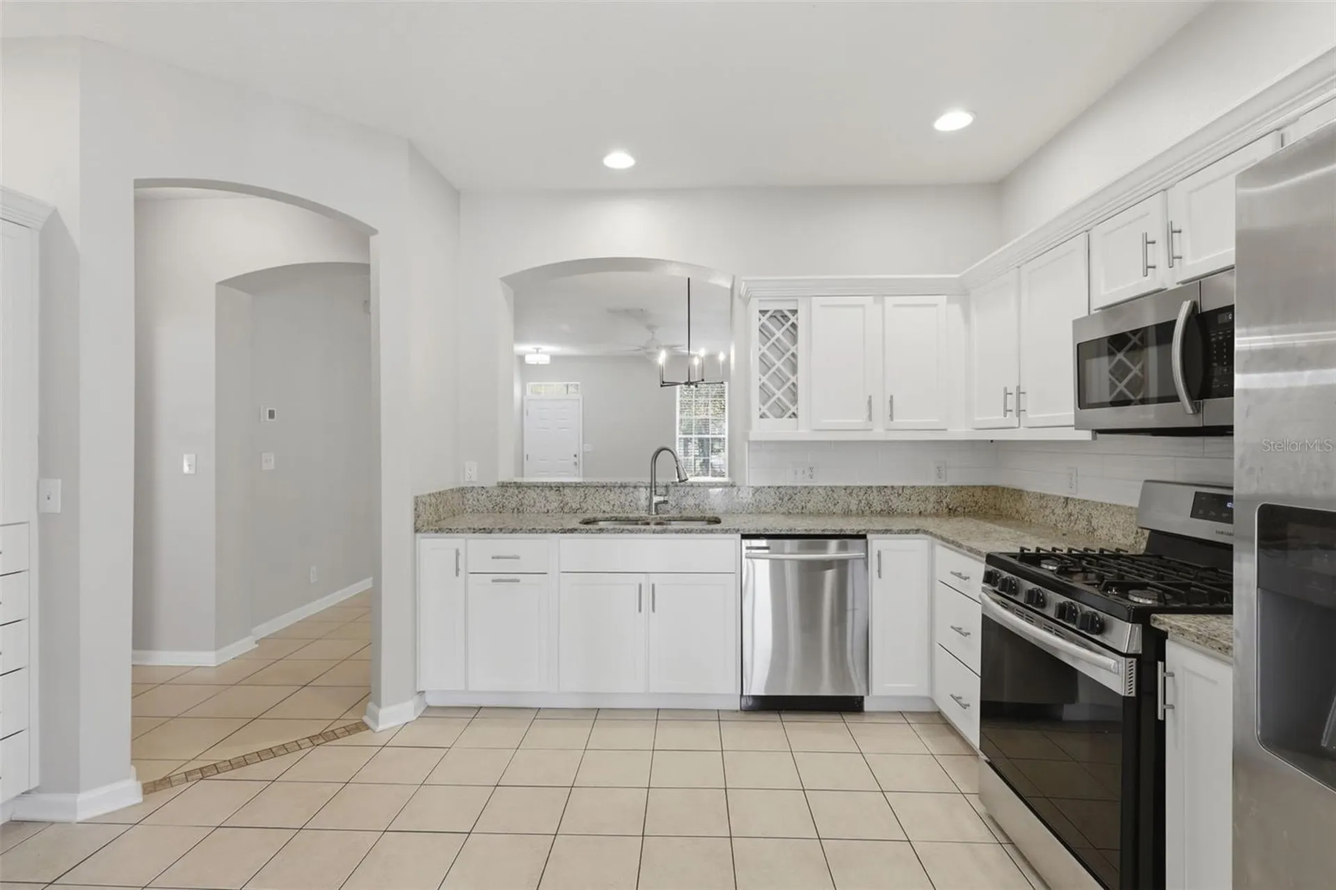 305 Manor View Lane Deland FL 32724