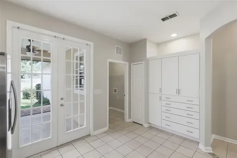305 Manor View Lane Deland FL 32724