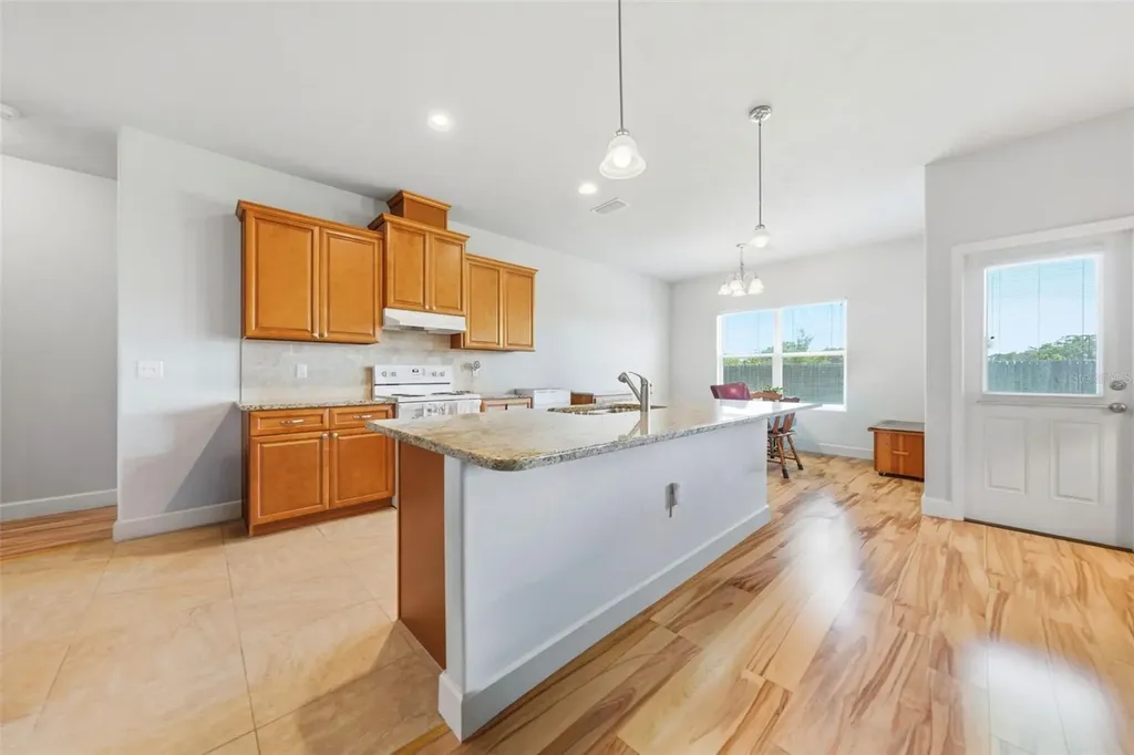 23051 NW 4th Place Newberry FL 32669