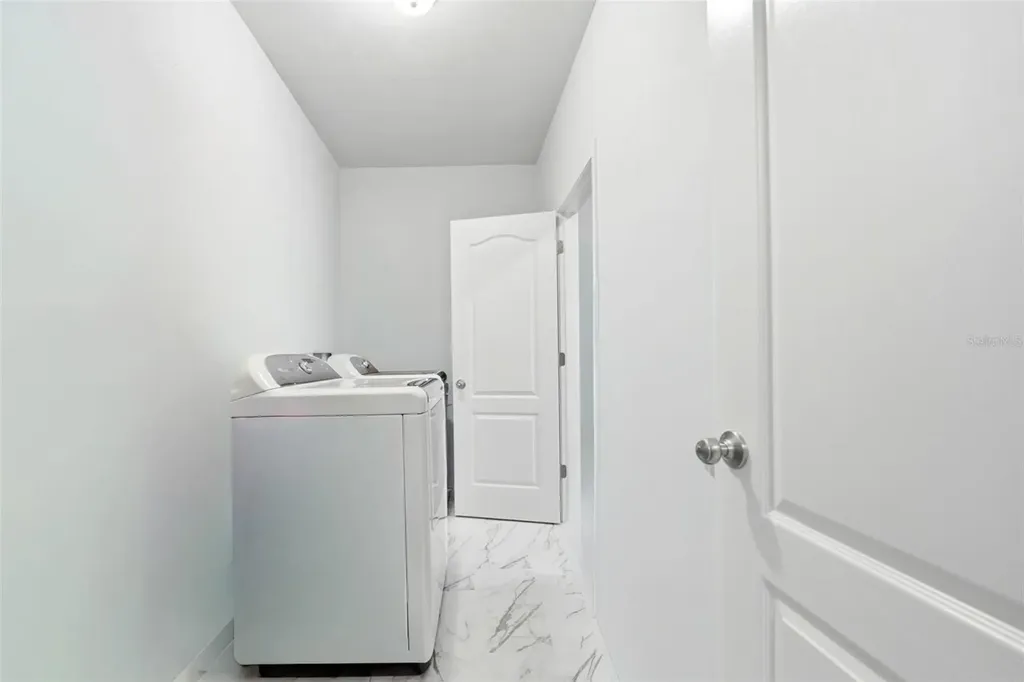 23051 NW 4th Place Newberry FL 32669