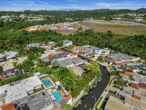 B-40 Calle Poppy San Juan PR 00926