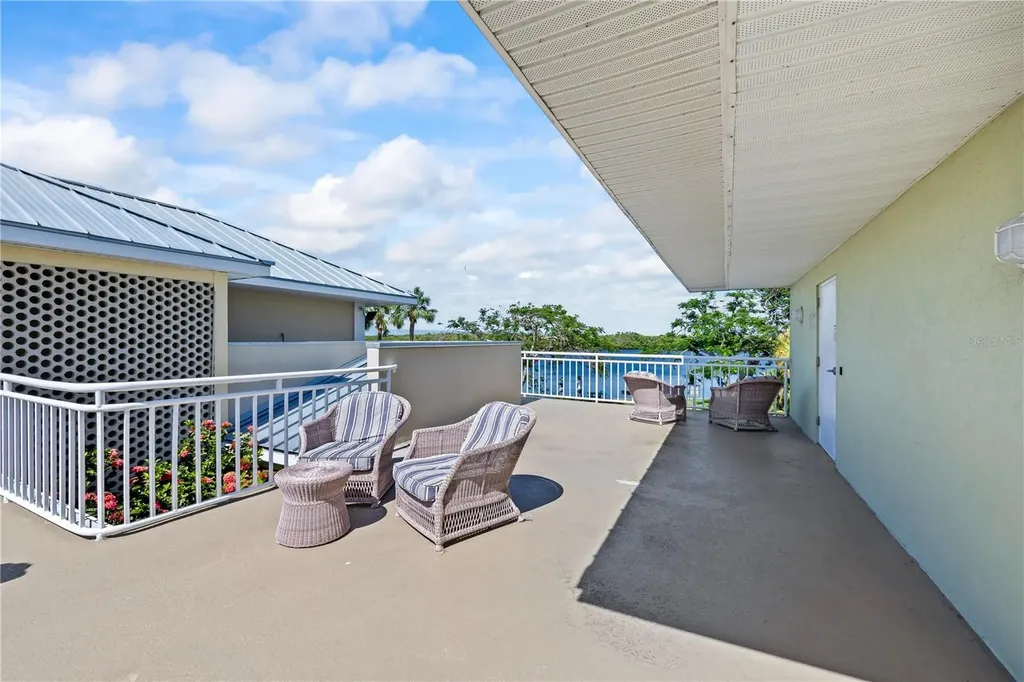 611 Destiny Drive Ruskin FL 33570