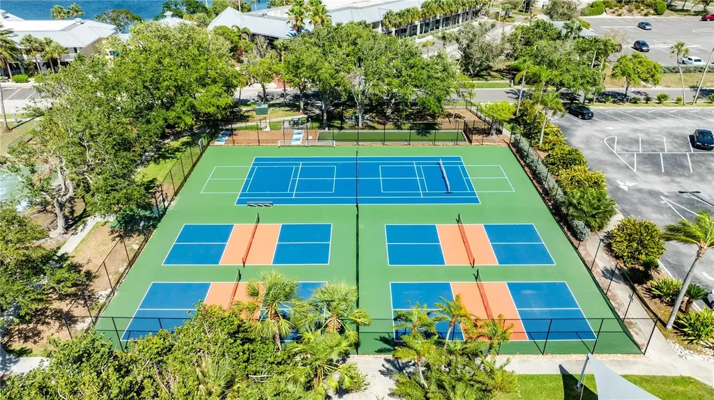 611 Destiny Drive Ruskin FL 33570