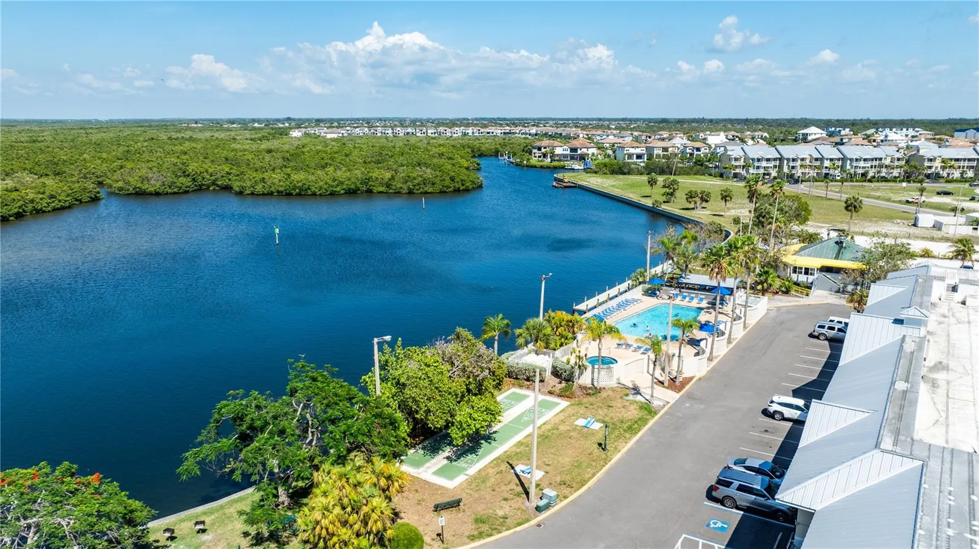 611 Destiny Drive Ruskin FL 33570
