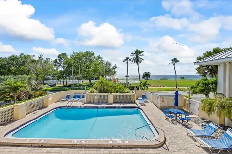 611 Destiny Drive Ruskin FL 33570