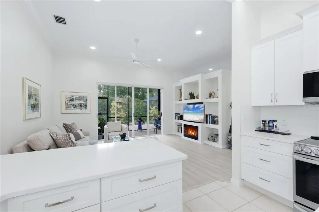 6828 Bay Hill Drive Bradenton FL 34202
