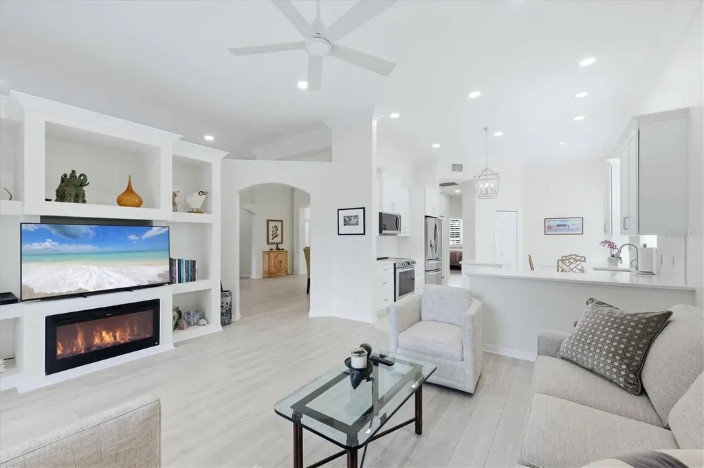 6828 Bay Hill Drive Bradenton FL 34202