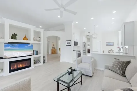 6828 Bay Hill Drive Bradenton FL 34202