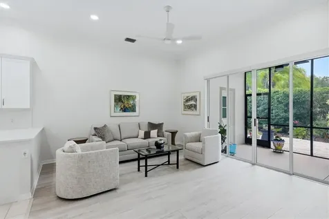 6828 Bay Hill Drive Bradenton FL 34202
