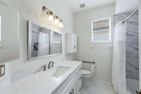 6828 Bay Hill Drive Bradenton FL 34202