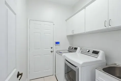 6828 Bay Hill Drive Bradenton FL 34202