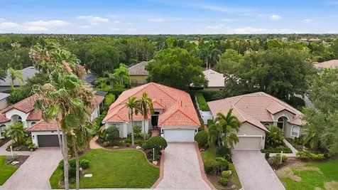 6828 Bay Hill Drive Bradenton FL 34202