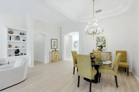 6828 Bay Hill Drive Bradenton FL 34202