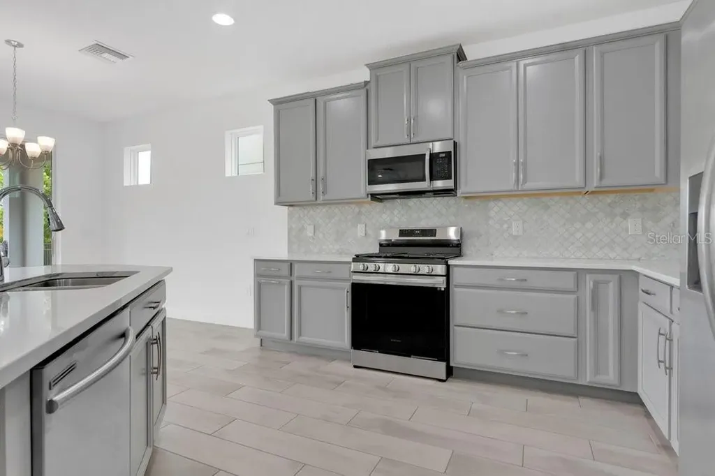 6214 Sea Amber Lane Apollo Beach FL 33572