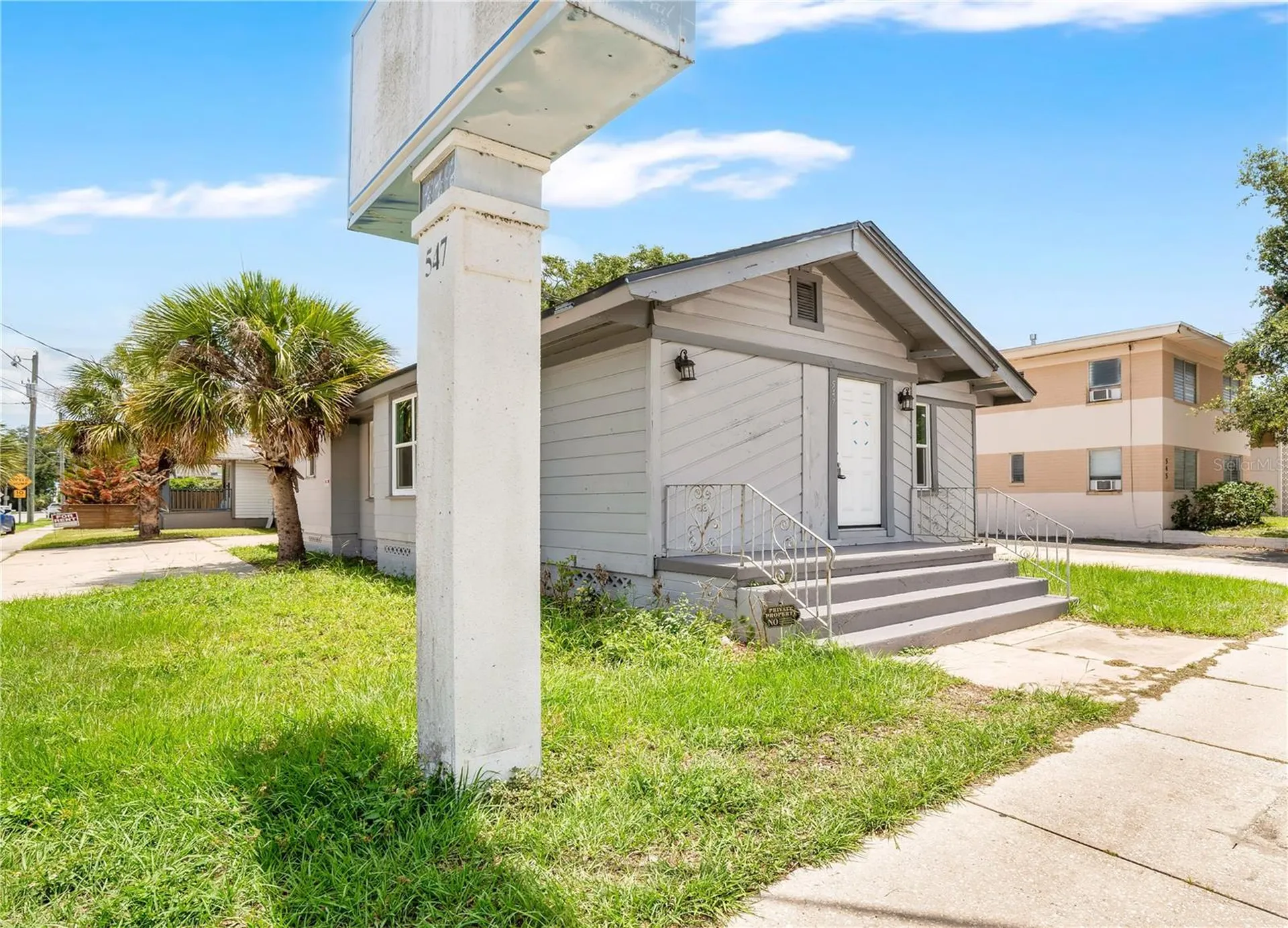 547 N Ridgewood Avenue Daytona Beach FL 32114
