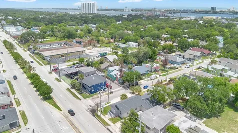 547 N Ridgewood Avenue Daytona Beach FL 32114