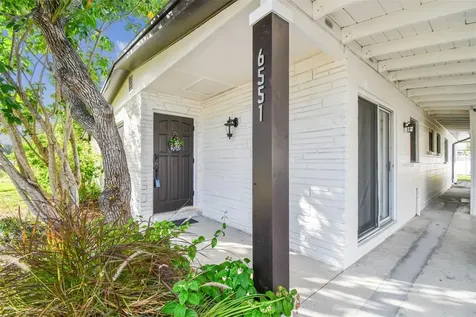 6551 S West Shore Circle Tampa FL 33616