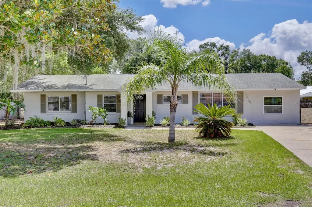 32104 Harris Road Tavares FL 32778