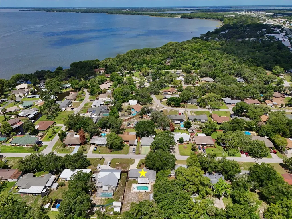 32104 Harris Road Tavares FL 32778