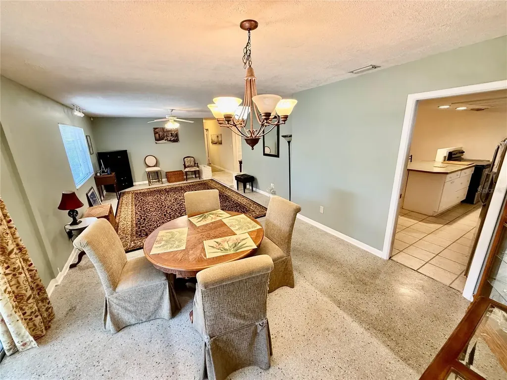 1004 Connecticut Road Tarpon Springs FL 34689