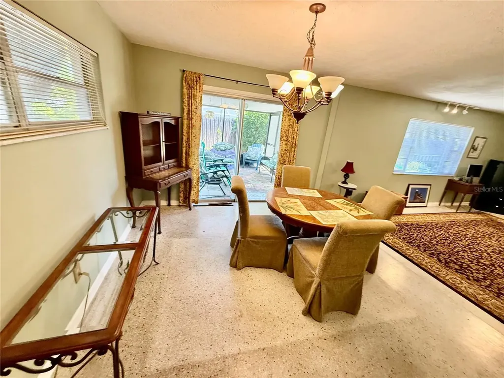 1004 Connecticut Road Tarpon Springs FL 34689