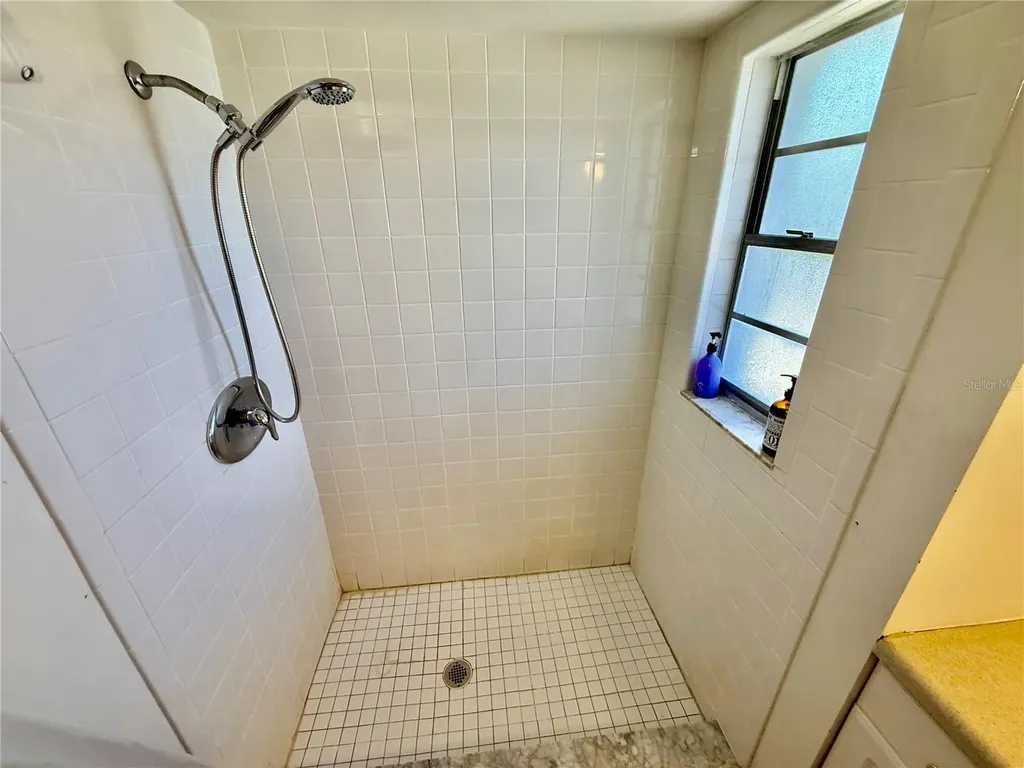 1004 Connecticut Road Tarpon Springs FL 34689