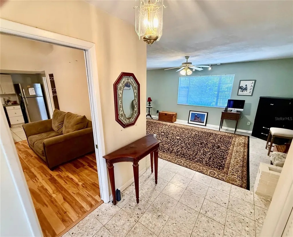 1004 Connecticut Road Tarpon Springs FL 34689
