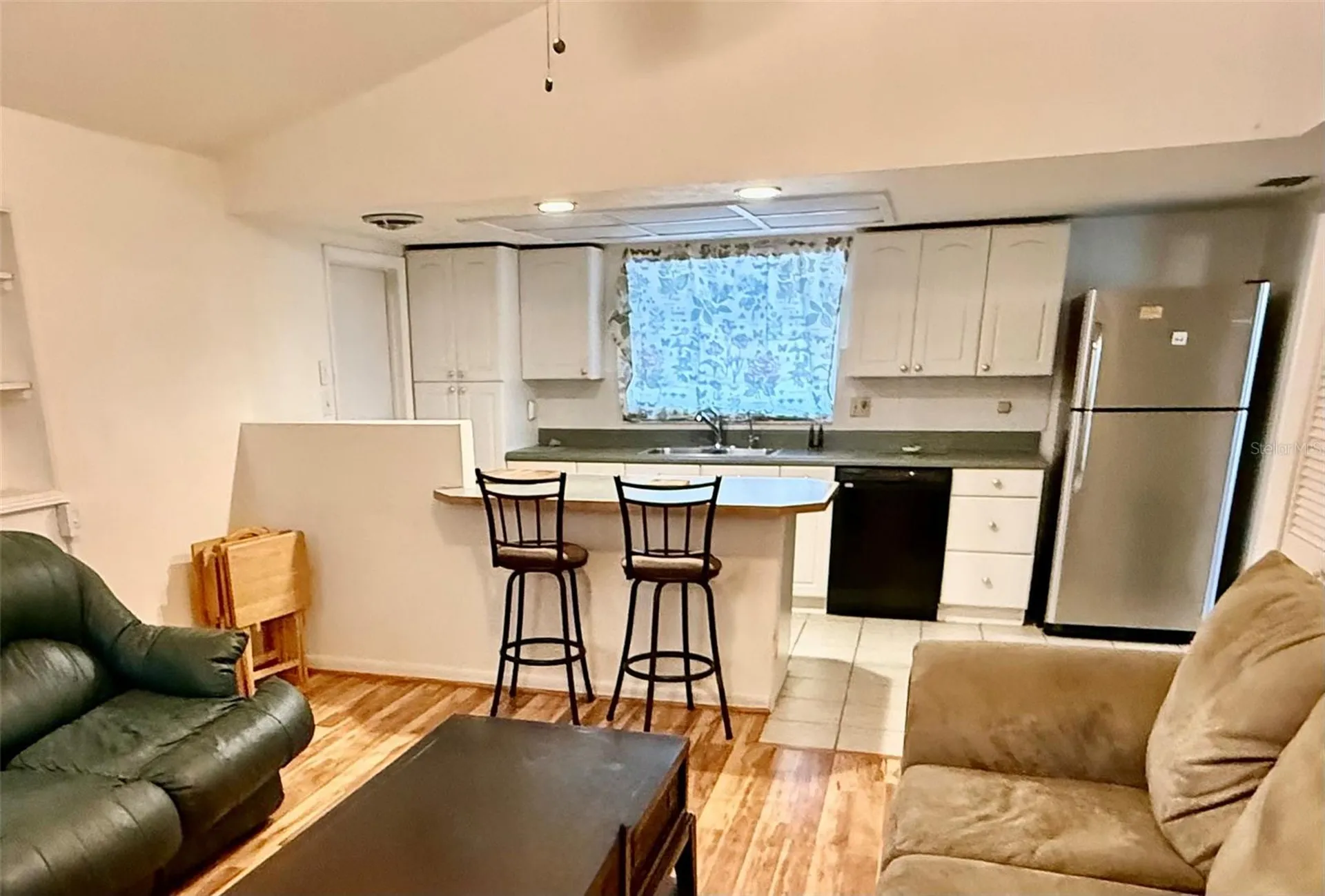 1004 Connecticut Road Tarpon Springs FL 34689