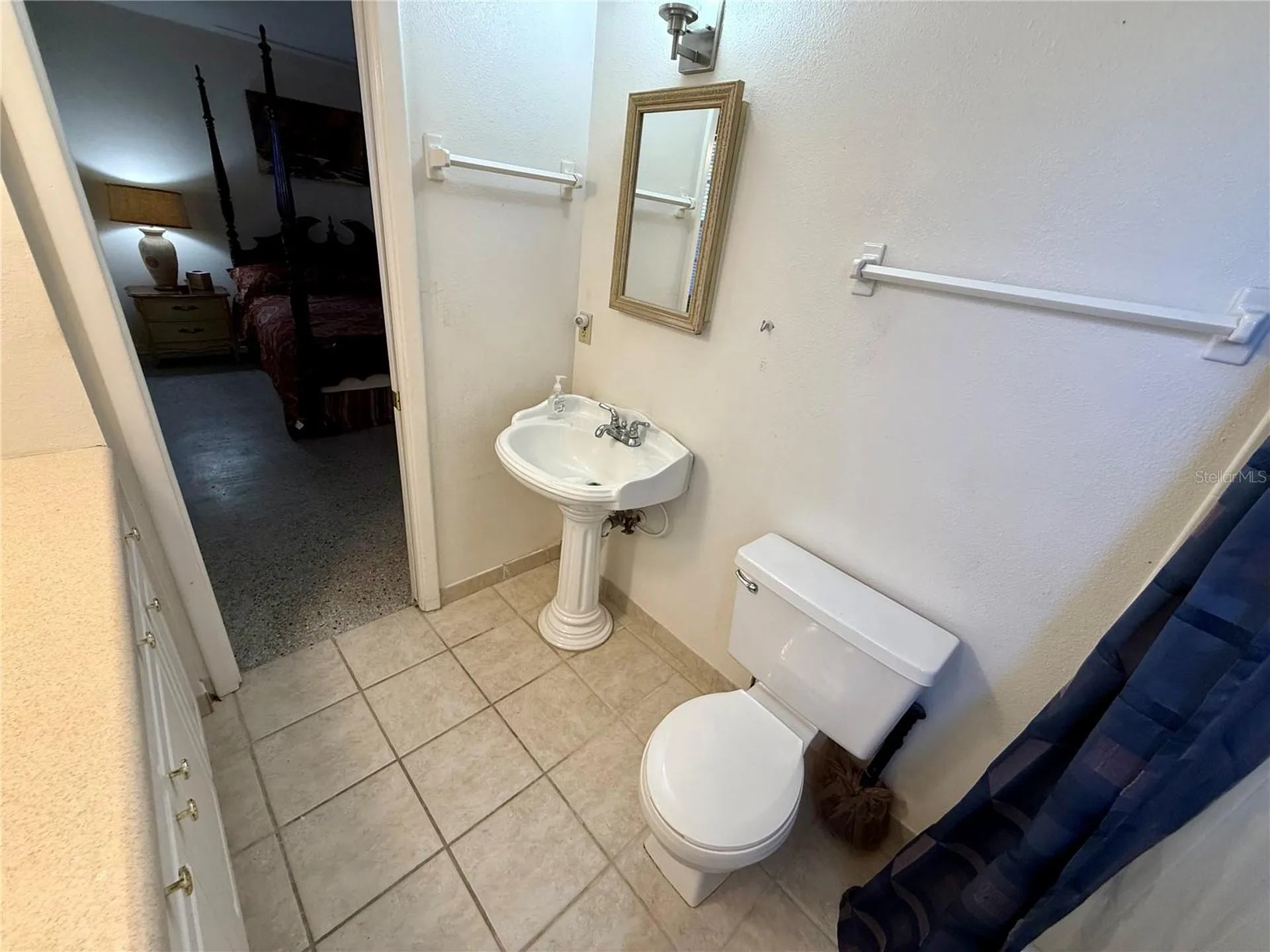 1004 Connecticut Road Tarpon Springs FL 34689