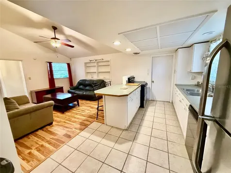 1004 Connecticut Road Tarpon Springs FL 34689