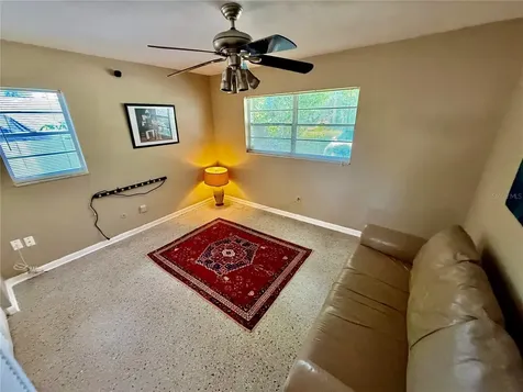 1004 Connecticut Road Tarpon Springs FL 34689